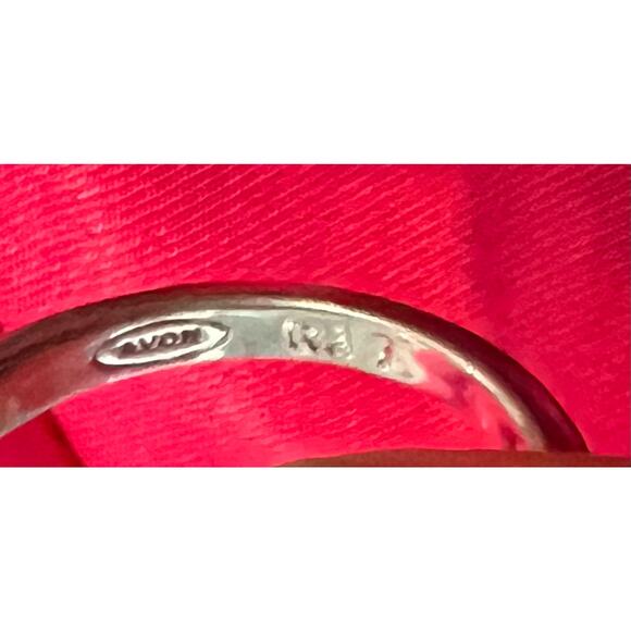 Sterling Silver Avon CZ Flower Sparkly Ring Size 7.25 - Picture 5 of 7
